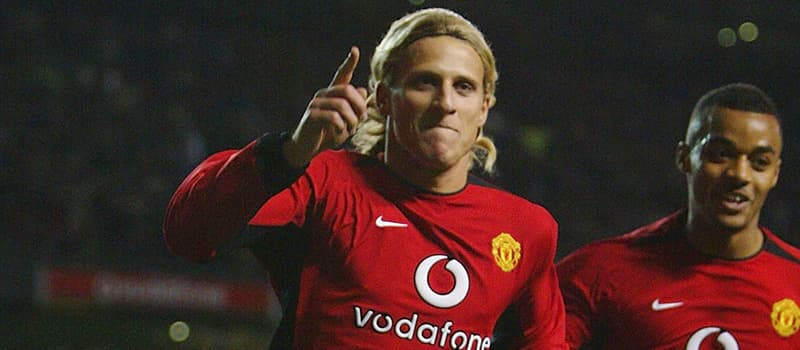 Diego Forlan lifts lid on story behind Man United transfer