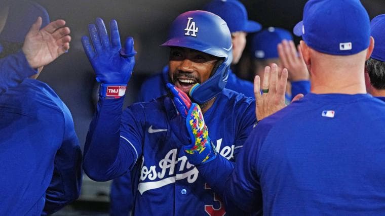 The touching reason Teoscar Hernandez wears colorful elbow guard for Dodgers