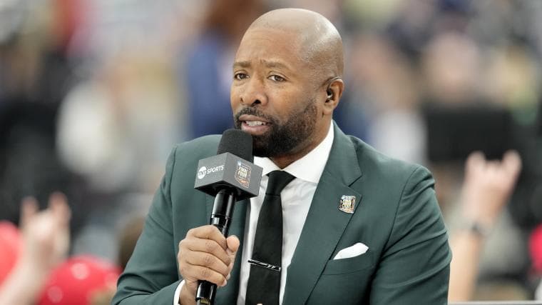 Kenny Smith reacts to UNC coaching rumors
