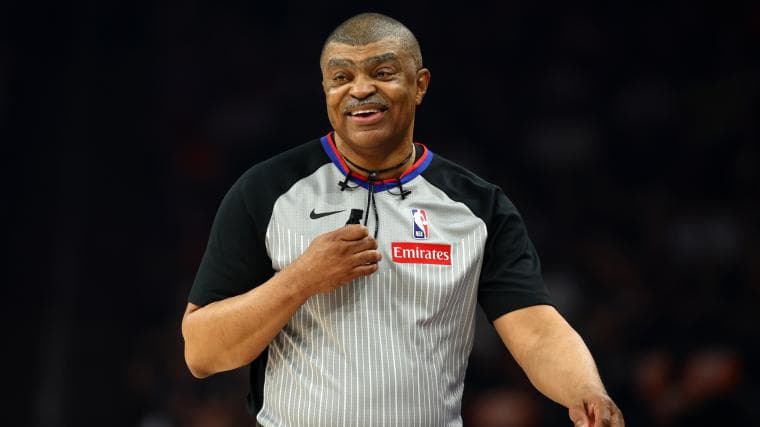 NBA ref Tony Brothers confronted by streamer about how LeBron James is officiated: 'National Bron Association'