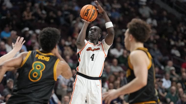 Indiana Hoosiers battle 9 schools for Yaak Yaak in transfer portal