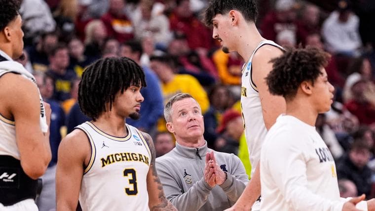 How tall is Dusty May? Comparing Michigan coach's smaller stature to Wolverines roster