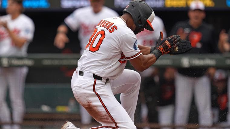 How Orioles are using a TV on the field for baserunning strategy