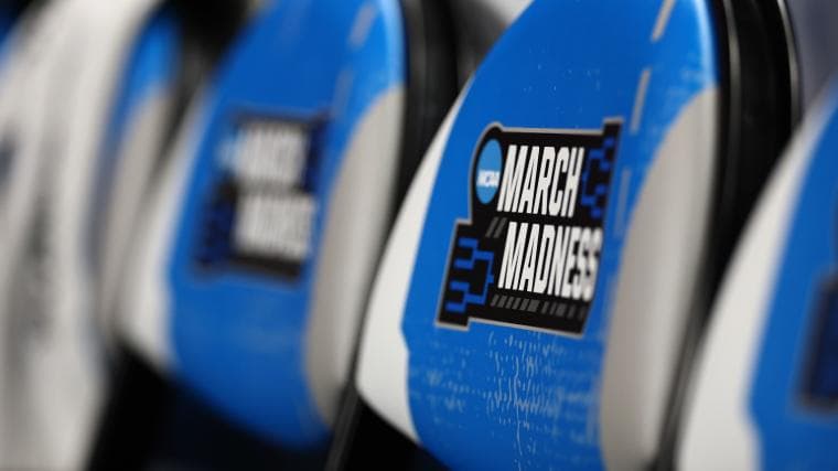 Joe Lunardi's announcement puts the pressure on bubble teams to live up to expectations!