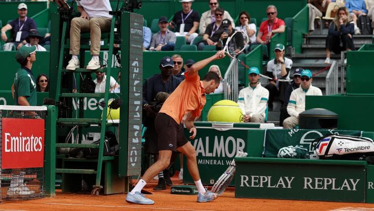 Video: Medvedev meltdown - Tennis star smashes racquet in record Monte Carlo defeat