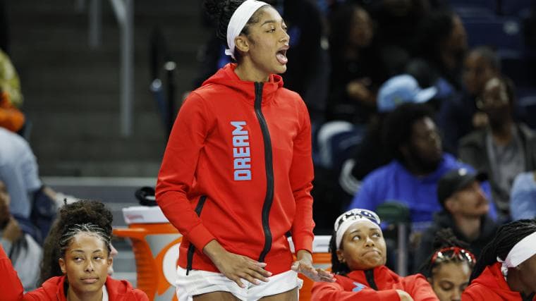 Angel Reese receives warm welcome back to Chicago with standing ovation: ‘Grateful for my opportunities’ with Sky