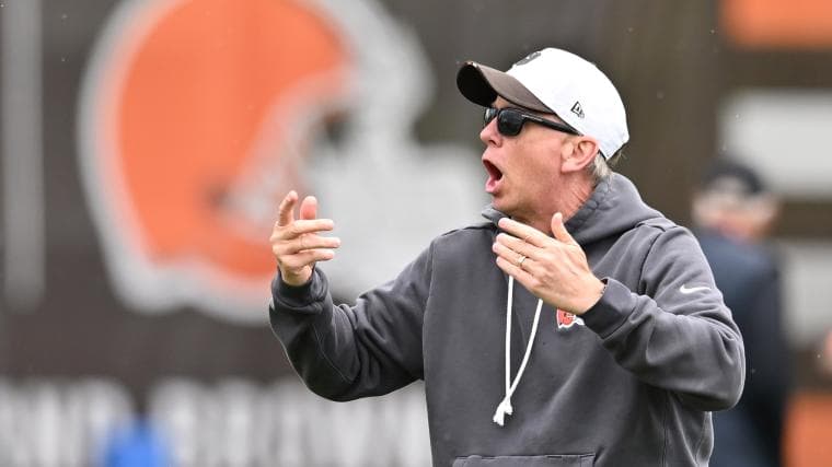 Browns' Todd Monken goes off on QBs for embarrassing moment at OTAs
