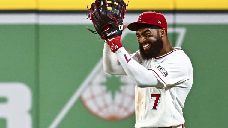 Angels' Jo Adell robbed 3 home runs from Mariners in same game — here's who hit them and how he did it