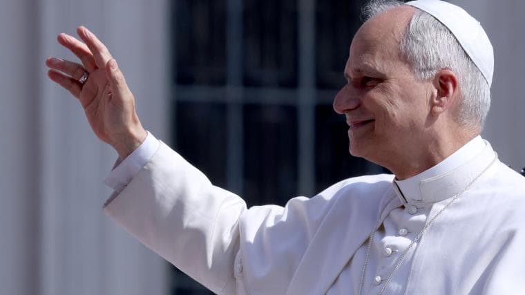 White Sox are holding a pope hat promotion in honor of Leo XIV