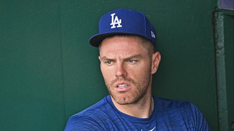 Dodgers’ Freddie Freeman flounders again against Max Scherzer, finds power to help down Blue Jays