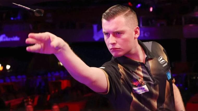 Beeton and Weber bag PDC Development Tour titles 6 and 7