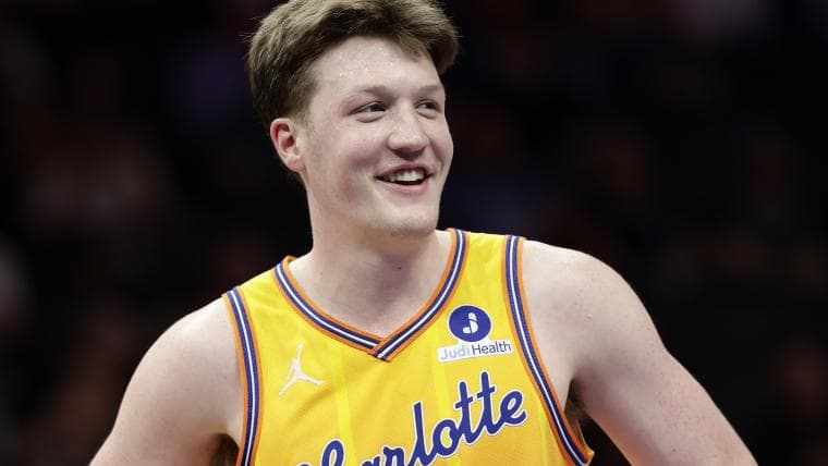 Charles Lee celebrates Kon Knueppel breaking the franchise record for made three-pointers