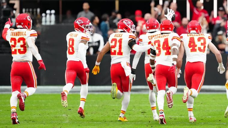 Chiefs lined up to replace 1021-snap player from last season with 4th-round rookie