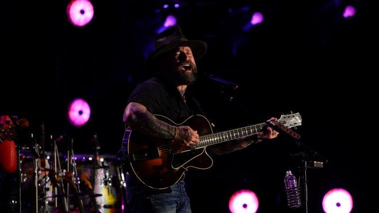 March Madness anthem song 2026: What to know about who's singing, lyrics for 'Give It Away'