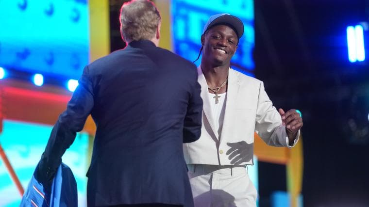 Why Titans chose Carnell Tate over Arvell Reese, Sonny Styles to pair WR with Cam Ward