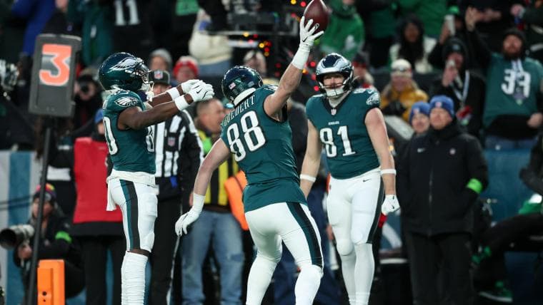 Eagles' Goedert Scores Big Play, Sets Up Super Bowl Win!