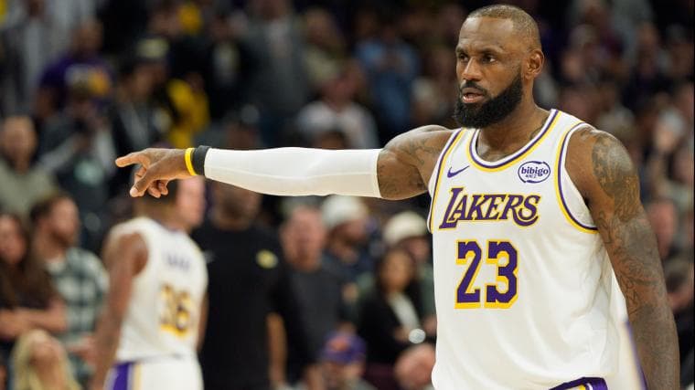 Lakers free agent LeBron James projected to land intriguing short-term contract deal