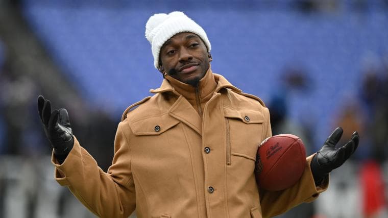 Robert Griffin III reveals who he thinks should start for Browns between Shedeur Sanders and Deshaun Watson