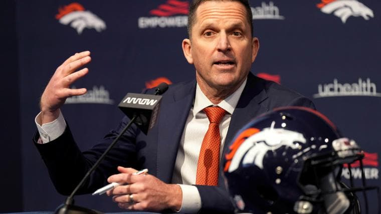 Broncos GM teases possible draft trade plan after Jaylen Waddle deal