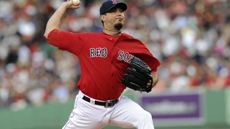 Former Red Sox ace reveals himself as owner of 'Sh—ing your pants and changing your shirt' Alex Cora firing quote