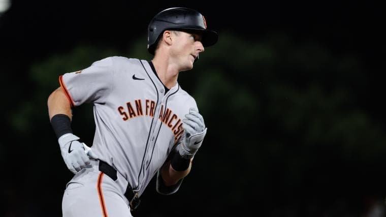 Blue Jays trade cash to Giants for versatile .831 OPS slugger