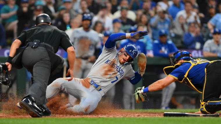 Homebound? Royals' Bobby Witt Jr. getting in position, failing to receive lift: