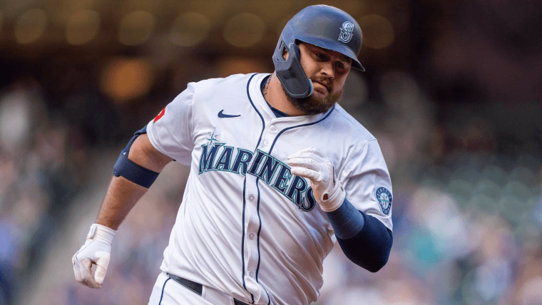 Braves to sign 6-foot-4, 270-pound lefty slugger with 122 home runs