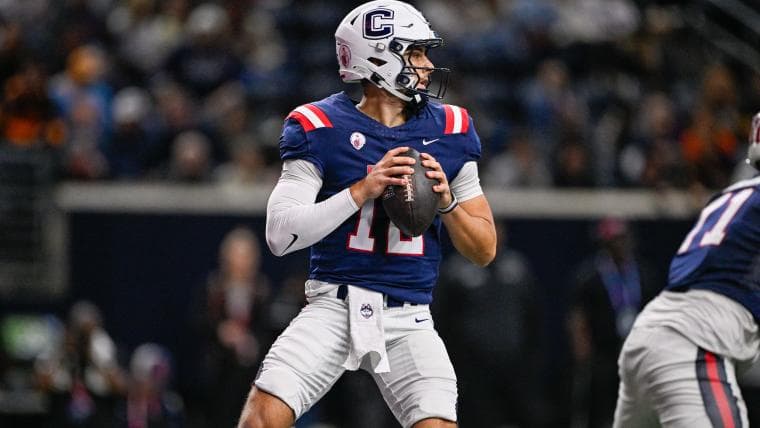 Ravens sign QB with 28-to-1 TD-INT ratio