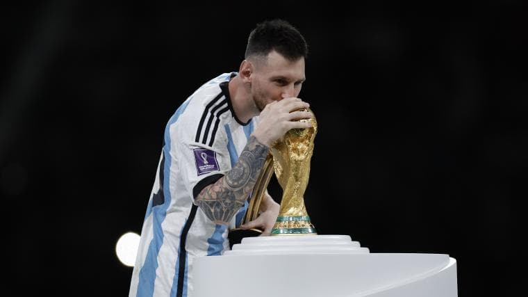 Lionel Messi's World Cup roster rumor with Argentina involving injury fools fans across the world