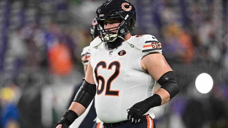 Giants make uninspiring signing of former Bears, Packers guard with 65 career starts