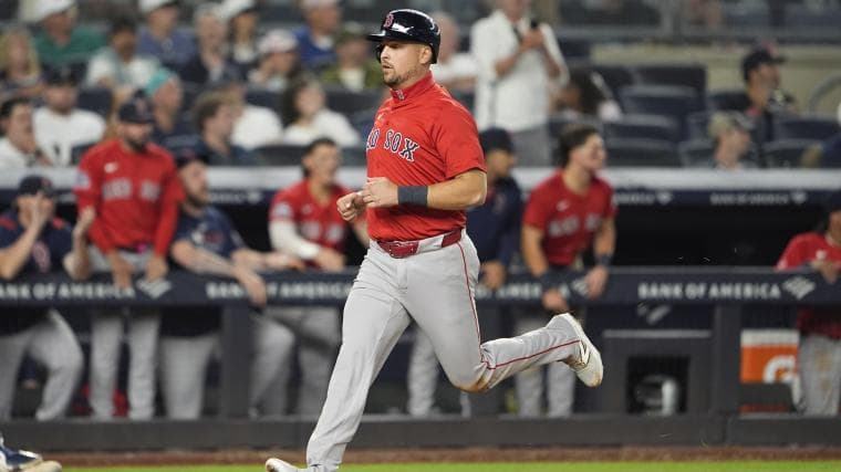 With Reds' Eugenio Suárez return pending, is there room for Nathaniel Lowe?