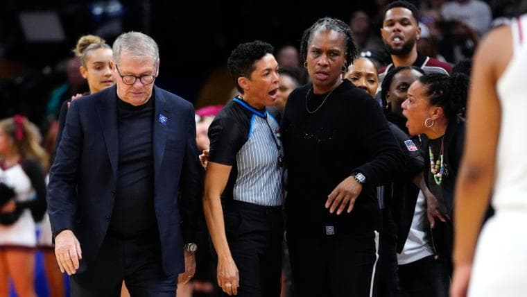 Wall Street Journal bashes specific Geno Auriemma mistake in Dawn Staley feud