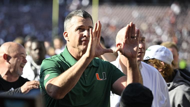Miami Hurricanes land commitment from top-3 QB recruit