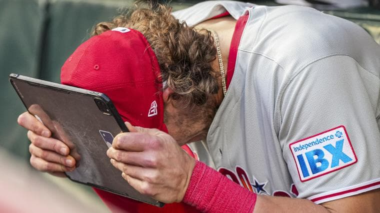 Phillies could part ways with $6M gritty fan favorite, 2-time Gold Glove finalist, and Alec Bohm