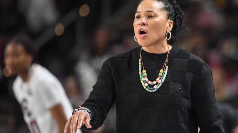 Mavericks reportedly eyeing Dawn Staley for head coach vacancy