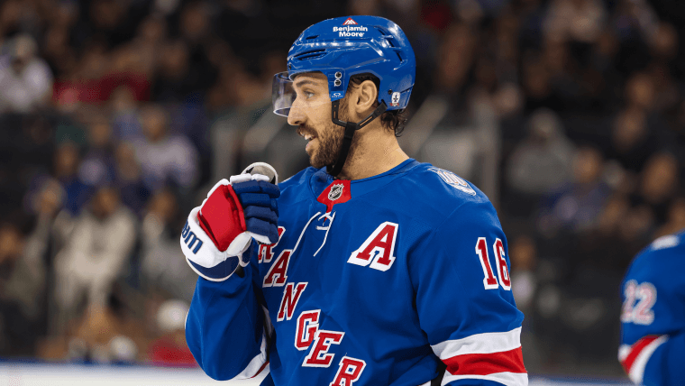 Maple Leafs rumor involves trading 2 defensemen, landing Vincent Trocheck