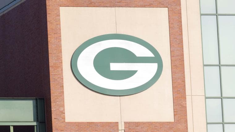 Packers vote of confidence in MarShawn Lloyd signals a running back move isn't on the way