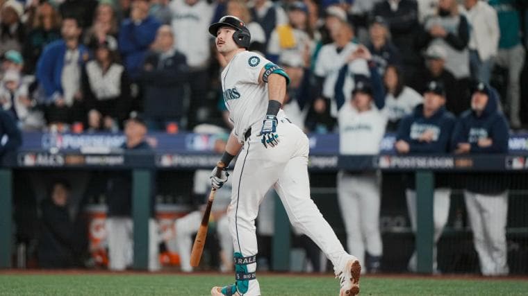 Mariners' superstar Cal Raleigh was supposed to play for Atlanta Braves