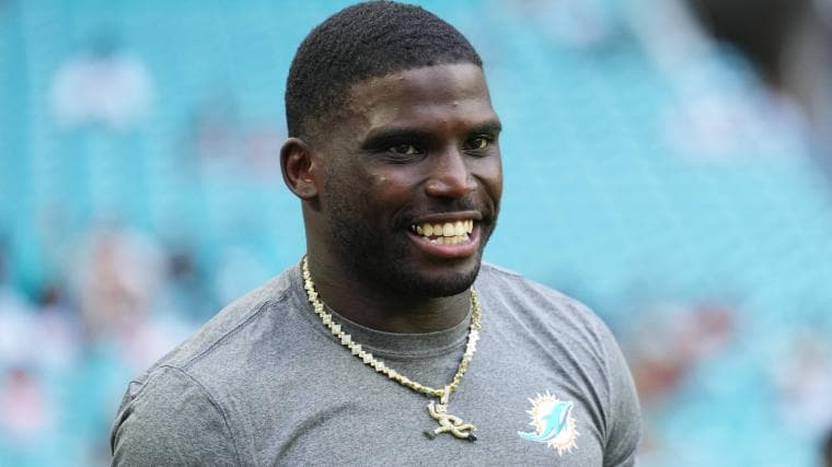 Adam Schefter may have revealed why Tyreek Hill remains unsigned in NFL free agency