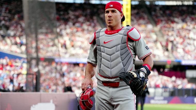 Phillies' J.T. Realmuto predicted by MLB players as one of best catchers using ABS in 2026