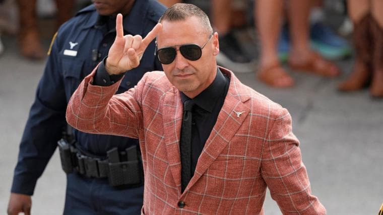 6 College football teams reportedly over $40 million ahead of 2026 season