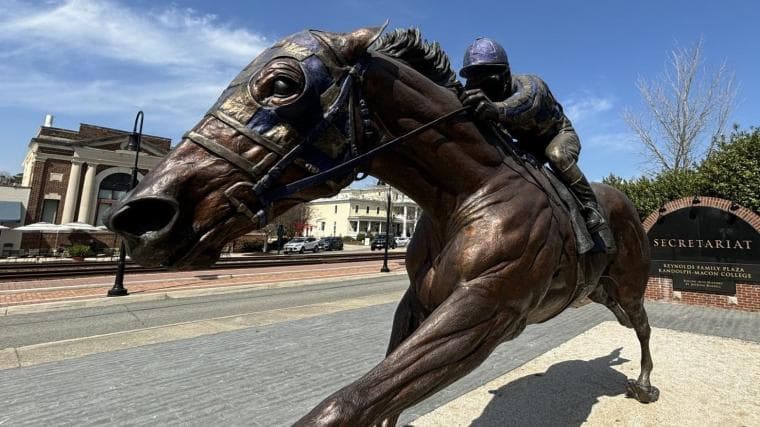 Secretariat's family tree includes 663 kids and 19 horses in this year's Kentucky Derby
