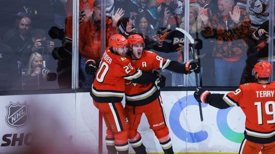 Underdog Ducks carry battle-tested belief into second round in Vegas