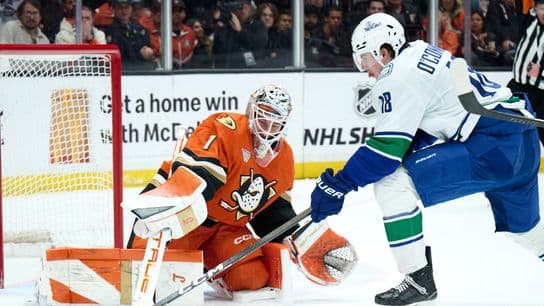 TST Images: Canucks defeat Ducks 4-3 at Honda Center