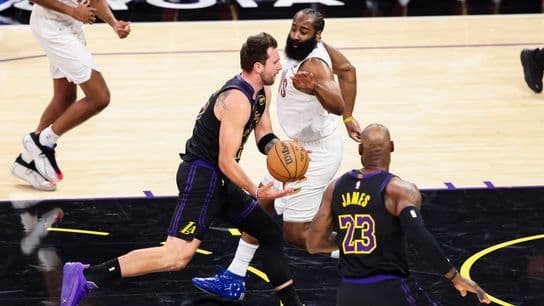 Luka Dončić powers Lakers past Cavs in 50th win of season