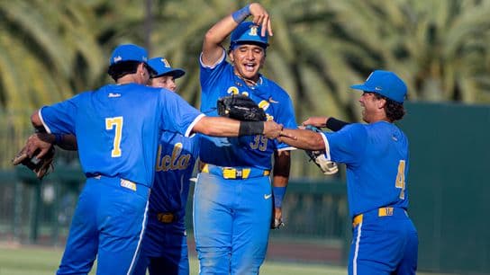 TST Images: UCLA beats USC, 9-8, at Jackie Robinson Stadium