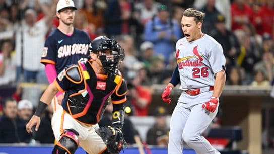 Padres drop second straight in ugly shutout loss to Cardinals