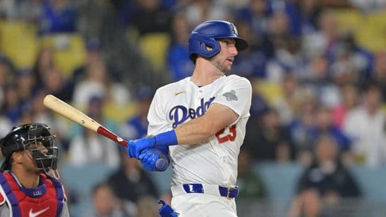 Tucker's go-ahead hit lifts Dodgers over Diamondbacks