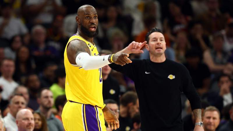 “Makes Me Feel Like A Loser”: JJ Redick’s Hilarious Reaction To LeBron James Dropping 30 Vs The Rockets