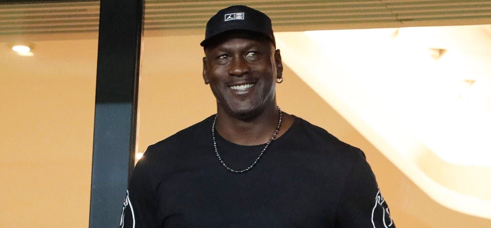 Throat-Grabbing Michael Jordan Again Sparks Frenzy With His Strange Victory Act